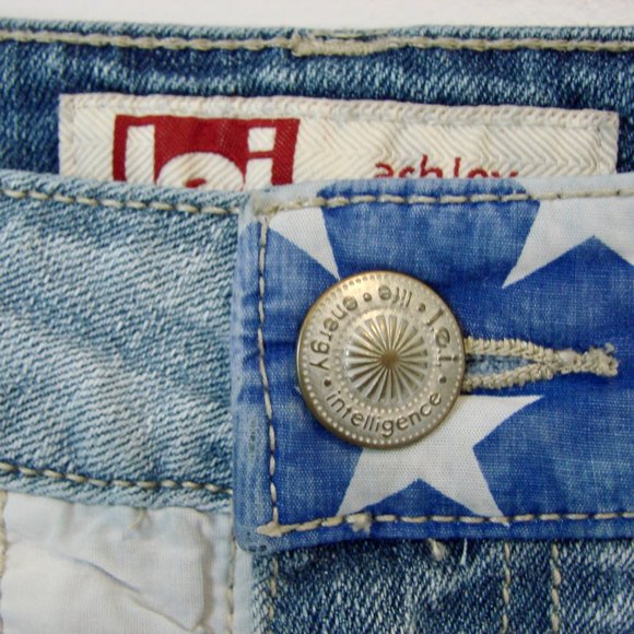 Vintage Y2K Denim Jean Shorts Micro Low Rise Stars Frayed Hem LEI Size 1 or 26 - Picture 8 of 13